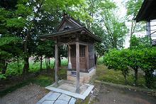 マウスクリックで拡大/縮小します