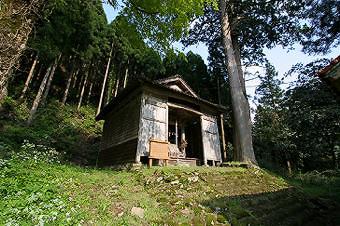 マウスクリックで拡大/縮小します