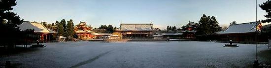 マウスクリックで拡大/縮小します