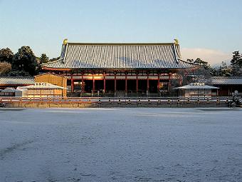 マウスクリックで拡大/縮小します