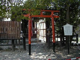 マウスクリックで拡大/縮小します