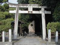 マウスクリックで拡大/縮小します