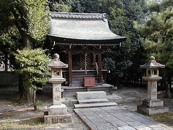 マウスクリックで拡大/縮小します