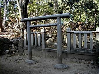 マウスクリックで拡大/縮小します